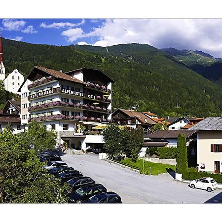 Alpenhotel Oetz Bagian luar foto