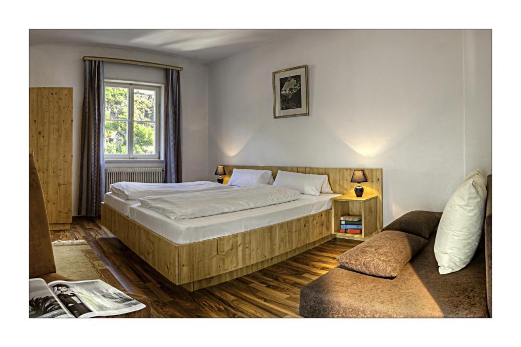 Alpenhotel Oetz Ruang foto